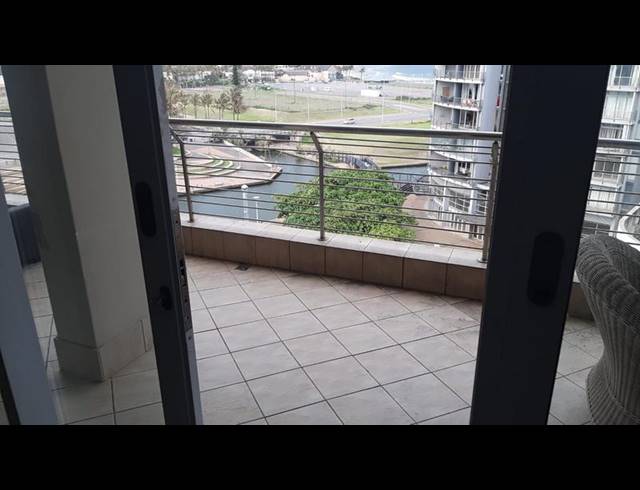 3 BEDROOM APARTMENT FOR SALE IN POINT WATERFRONT